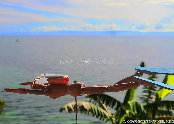 Uncle Rock's House & Diving Resort *